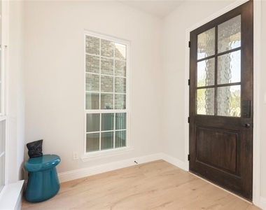 3675 Honeycutt Drive - Photo Thumbnail 3
