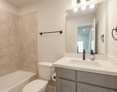 3675 Honeycutt Drive - Photo Thumbnail 5