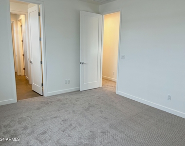 10920 E North Lane - Photo Thumbnail 24