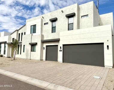 10920 E North Lane - Photo Thumbnail 1