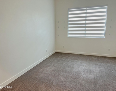 10920 E North Lane - Photo Thumbnail 9