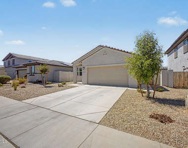 17865 W Daley Lane - Photo Thumbnail 2