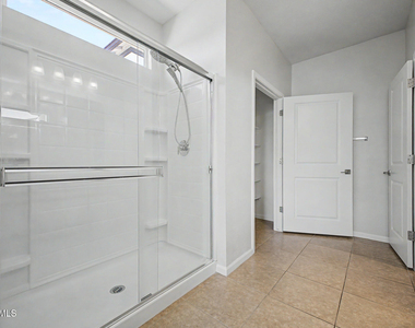 17865 W Daley Lane - Photo Thumbnail 17