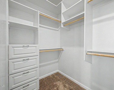 17865 W Daley Lane - Photo Thumbnail 18