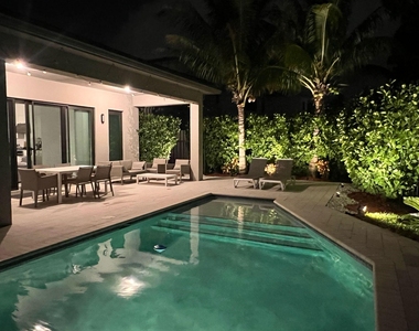 17296 Sea Blossom Way - Photo Thumbnail 14