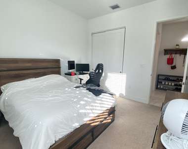 17296 Sea Blossom Way - Photo Thumbnail 25