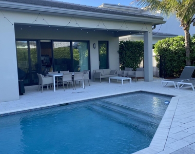 17296 Sea Blossom Way - Photo Thumbnail 12