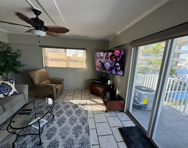 95 N Birch Road - Photo Thumbnail 8