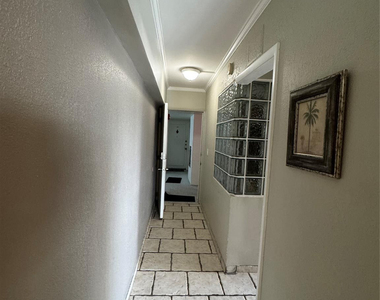 95 N Birch Road - Photo Thumbnail 13