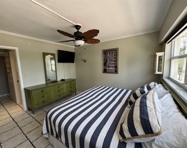 95 N Birch Road - Photo Thumbnail 6