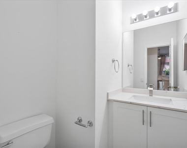970 Greenwood Road - Photo Thumbnail 28