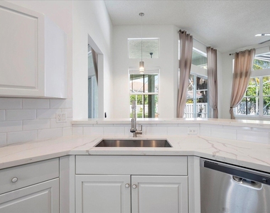 970 Greenwood Road - Photo Thumbnail 17