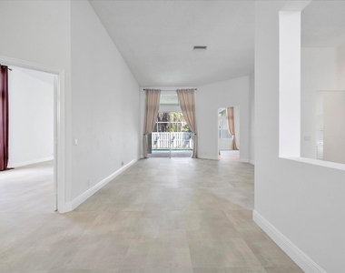 970 Greenwood Road - Photo Thumbnail 8