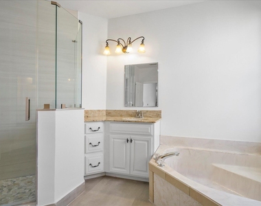970 Greenwood Road - Photo Thumbnail 36