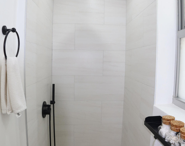 3408 Spring Street - Photo Thumbnail 7