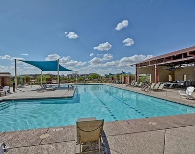 9969 W Robin Lane - Photo Thumbnail 40