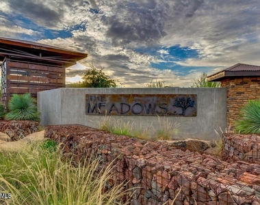 9969 W Robin Lane - Photo Thumbnail 35