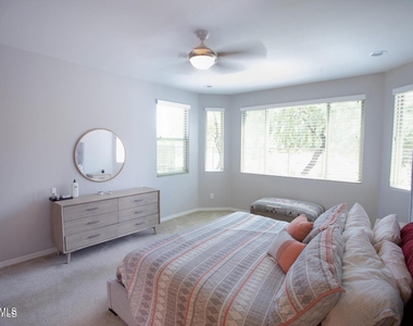 9969 W Robin Lane - Photo Thumbnail 29