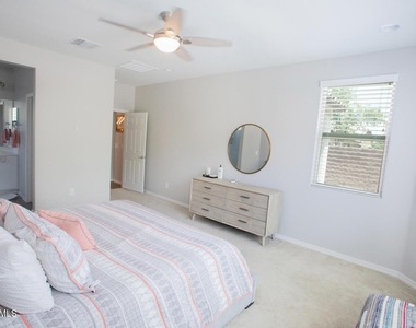 9969 W Robin Lane - Photo Thumbnail 25