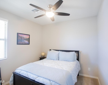 9969 W Robin Lane - Photo Thumbnail 19
