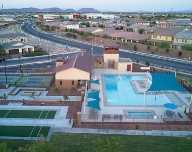 9969 W Robin Lane - Photo Thumbnail 47