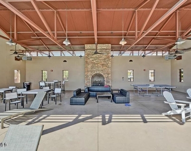 9969 W Robin Lane - Photo Thumbnail 39