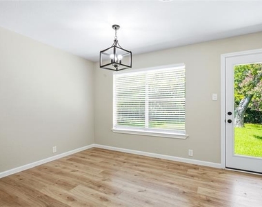 1006 N Grant Drive - Photo Thumbnail 13