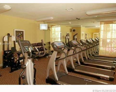 1225 Sw 46th Avenue - Photo Thumbnail 9