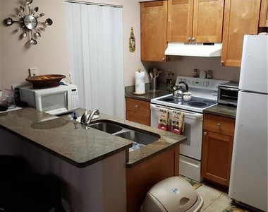 1225 Sw 46th Avenue - Photo Thumbnail 2