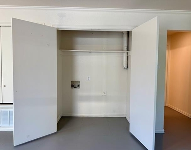222 N N Sixth Street - Photo Thumbnail 10