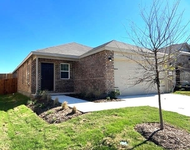 829 Lake Fletcher Road - Photo Thumbnail 1