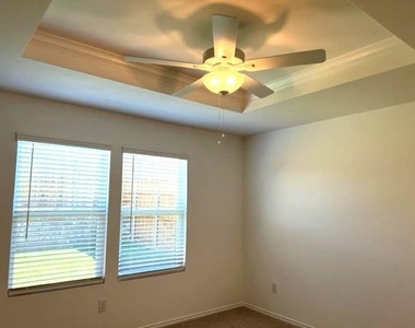 829 Lake Fletcher Road - Photo Thumbnail 21
