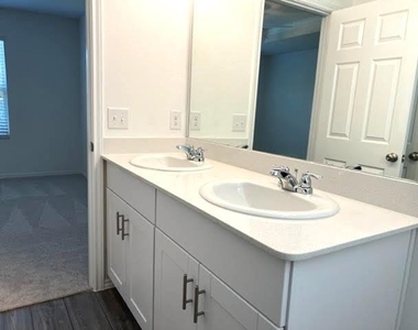 829 Lake Fletcher Road - Photo Thumbnail 17
