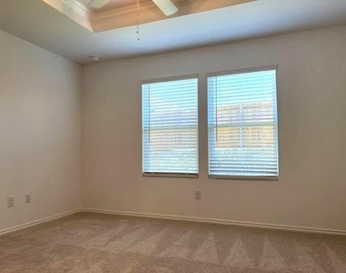 829 Lake Fletcher Road - Photo Thumbnail 19