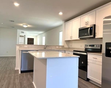 829 Lake Fletcher Road - Photo Thumbnail 9