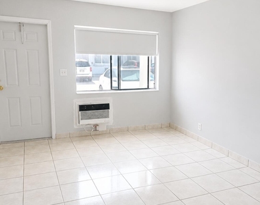 1814 E Oakland Park - Photo Thumbnail 6