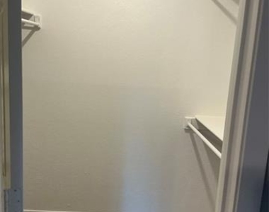 6951 Newberry Court W - Photo Thumbnail 9