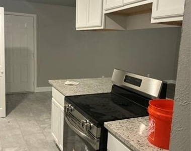 6951 Newberry Court W - Photo Thumbnail 3