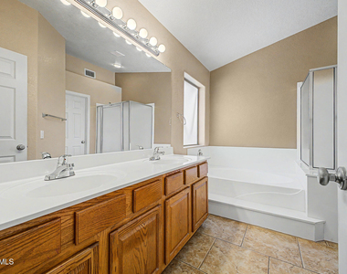 12899 S 175th Avenue - Photo Thumbnail 16