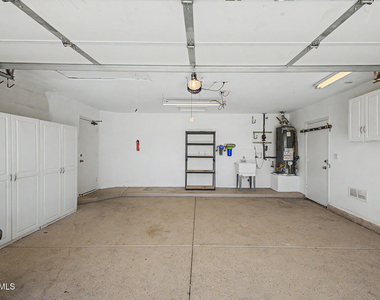 12899 S 175th Avenue - Photo Thumbnail 28