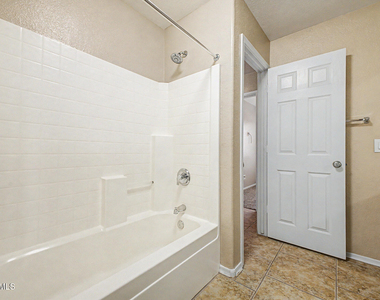 12899 S 175th Avenue - Photo Thumbnail 26