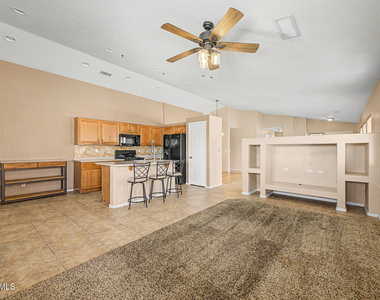 12899 S 175th Avenue - Photo Thumbnail 8