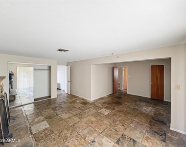 1207 S Roosevelt Street - Photo Thumbnail 8