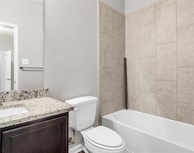 124 Bowen Street - Photo Thumbnail 17