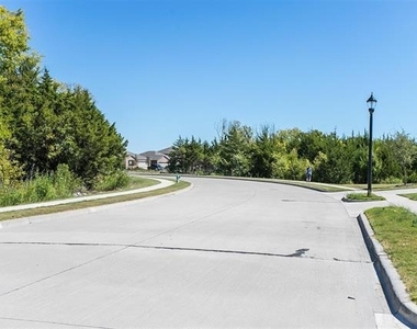 124 Bowen Street - Photo Thumbnail 20