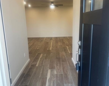 14301 S Western Avenue - Photo Thumbnail 5