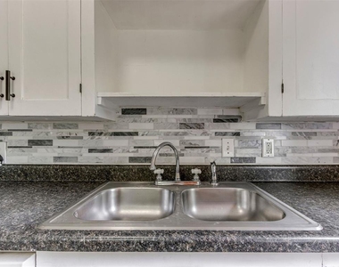 604 Iowa Street - Photo Thumbnail 17