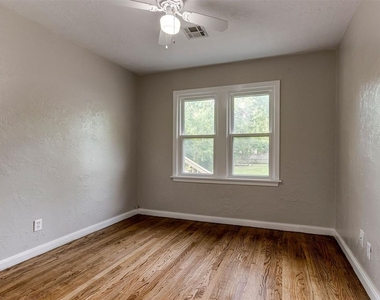 604 Iowa Street - Photo Thumbnail 20