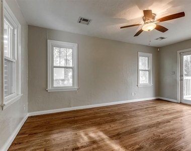 604 Iowa Street - Photo Thumbnail 10