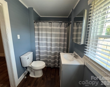 3061 Lee Road - Photo Thumbnail 10